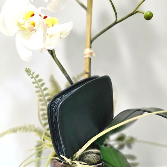 Vintage Coach Zip-Around Compact Wallet Clutch # 7242 (Bottle Green) - Picture 7 of 13